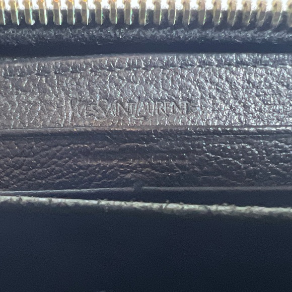 1140: Saint Laurent YSL Black Zip Around Leather Wallet - Picture 8 of 9